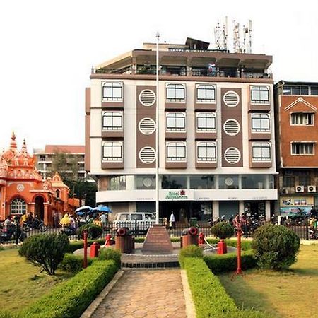Hotel Satyaheera Mapusa Esterno foto