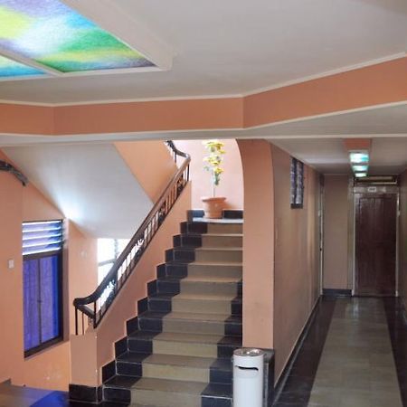 Hotel Satyaheera Mapusa Esterno foto