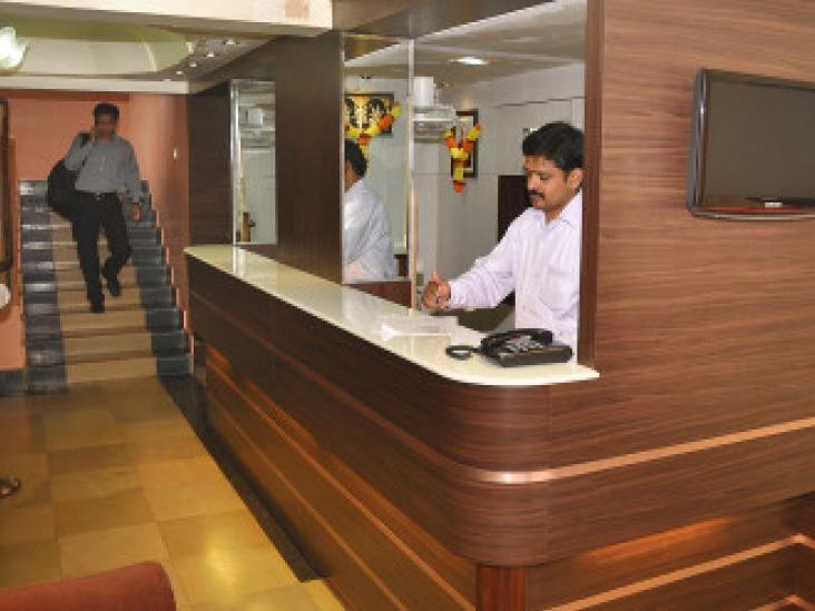 Hotel Satyaheera Mapusa Esterno foto